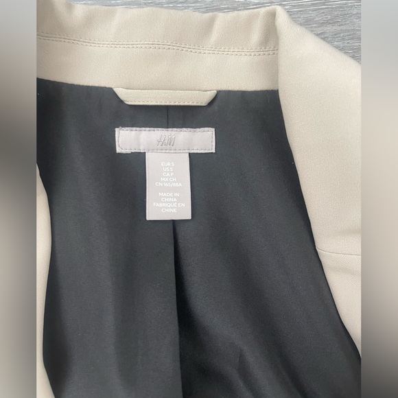 H&M oversized blazer - Picture 2 of 4